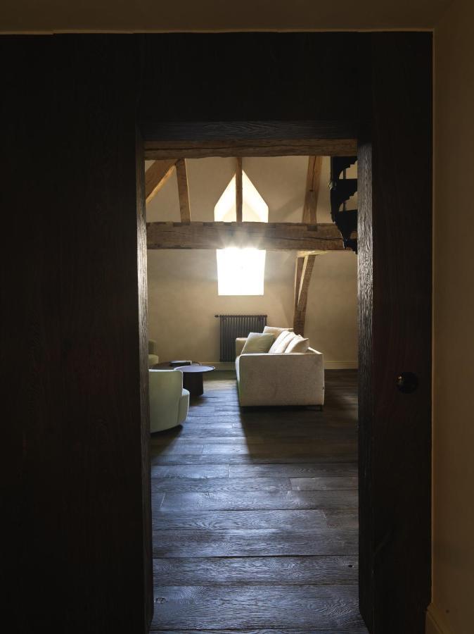 Le Chateau De Mirwart エクステリア 写真