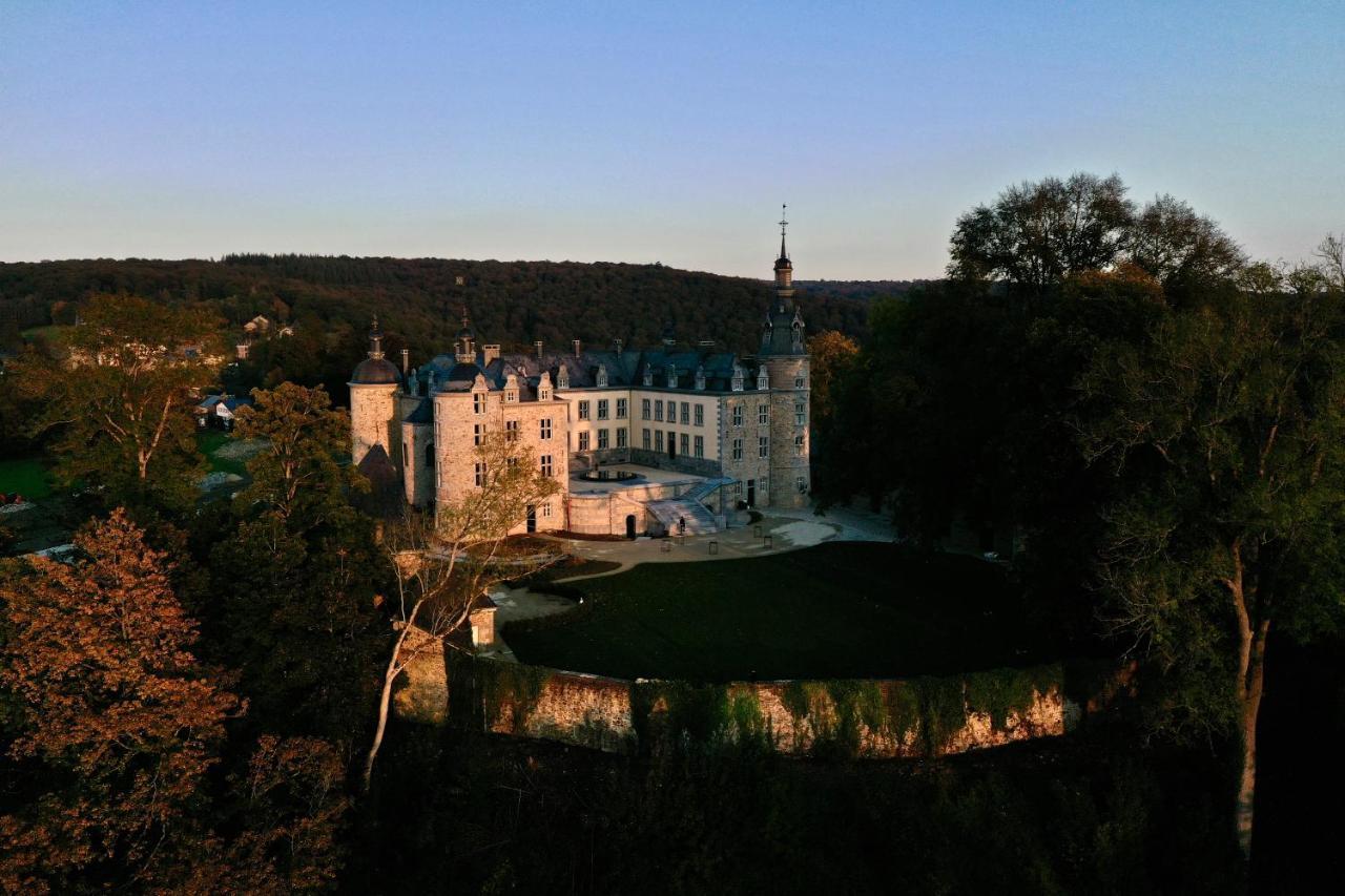 Le Chateau De Mirwart エクステリア 写真